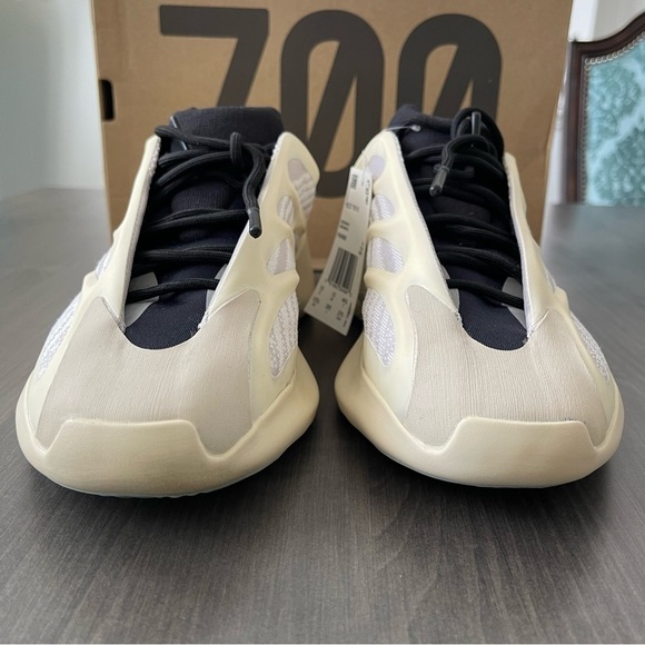 adidas gazelle silver green womens Mens Adidas Yeezy 700 V3 - GY4109 - Sneaker Trainers